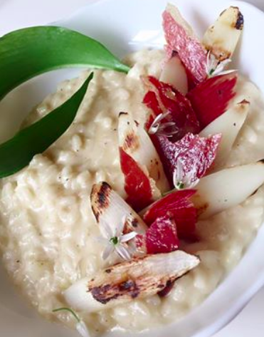 Risotto aux asperges vertes, coppa et ail des ours • Leslie en Cuisine