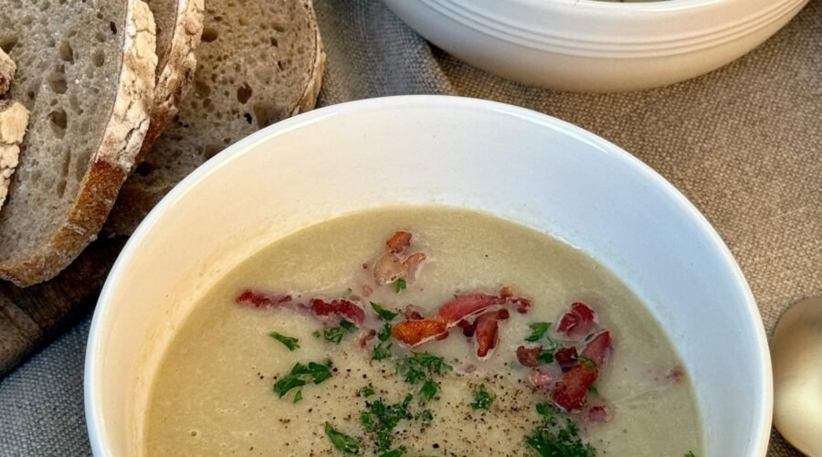Potage aux chicons braisés et lardons fumés • Leslie en Cuisine