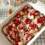 Cinnamon rolls avec compotée de fraises • Leslie en Cuisine