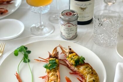 Gambas grillées au beurre corail / Condiment mangue passion