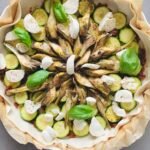 Tarte baby courgette, artichauts et mozzarella • Leslie en Cuisine