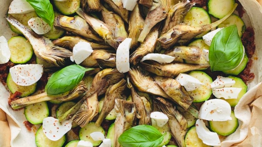 Tarte baby courgette, artichauts et mozzarella • Leslie en Cuisine