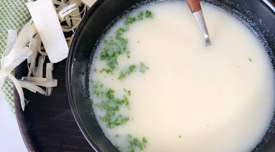 Velouté de queues et épluchures d'asperges • Leslie en Cuisine