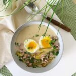 Velouté d’asperges blanches, oeuf mollet et émincé de jambon • Leslie en Cuisine