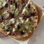 Pizza poire, San Daniele et gorgonzola • Leslie en Cuisine