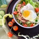 Frisée de printemps aux lardons • Leslie en Cuisine