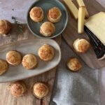 Petits choux farcis avec une sauce à l’Appenzeller®Extra • Leslie en Cuisine