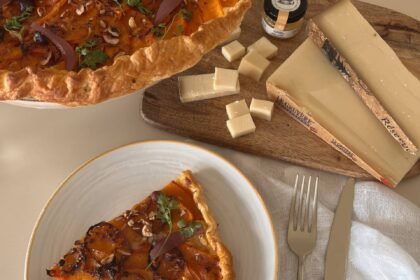 Tarte fine au potimarron et au Gruyère AOP • Leslie en Cuisine