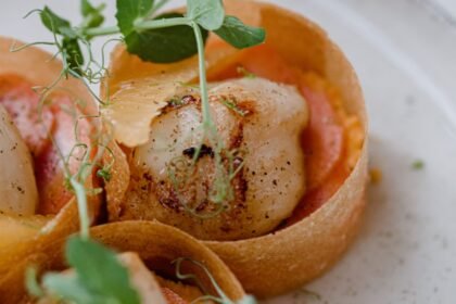 Croustillant de St-Jacques, carottes pickels et agrumes • Leslie en Cuisine