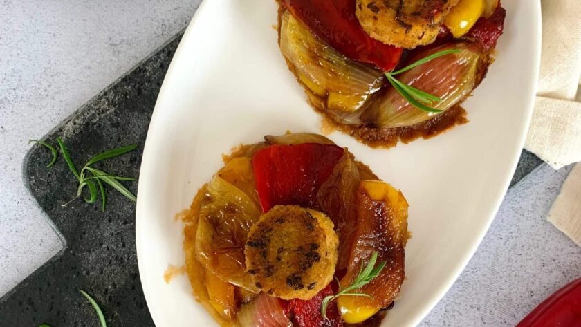 Tartelettes Tatin poivrons, oignons, romarin & Boursin Poivron • Leslie en Cuisine