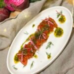 Gravlax de truite, betterave et sauce suédoise • Leslie en Cuisine