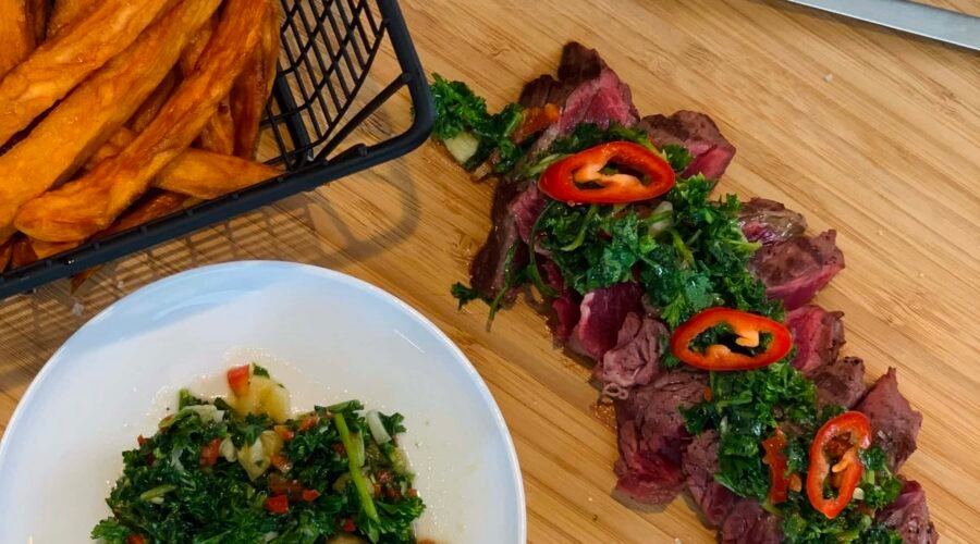 Bavette de boeuf sauce chimichurri et patates douces