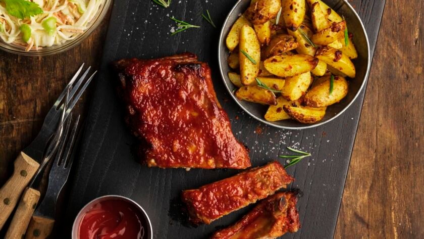 Spare Ribs / Potatoes / Coleslaw