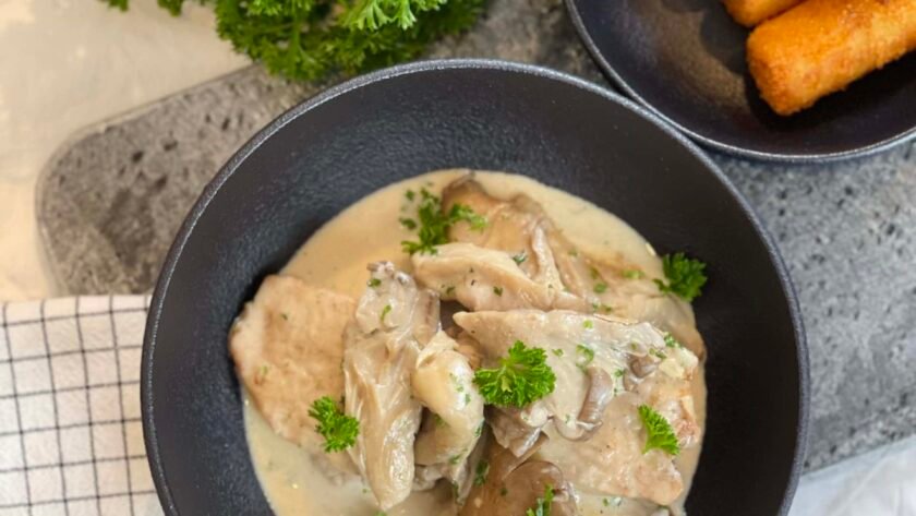 Sauté de veau - pleurotes à la crème et croquettes de pomme de terre