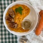 Potée aux carottes et saucisse grillée • Leslie en Cuisine