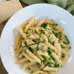 Pennette pancetta, parmesan et petits pois • Leslie en Cuisine