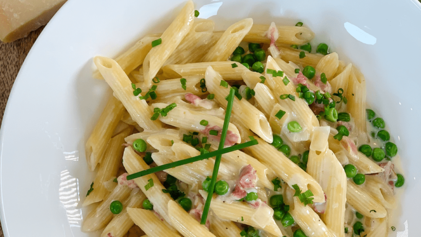 Pennette pancetta, parmesan et petits pois • Leslie en Cuisine