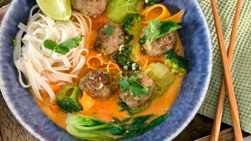 Boulettes de boeuf Thai & curry rouge • Leslie en Cuisine