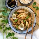 Poulet sauce d'huître, oignons et riz blanc • Leslie en Cuisine